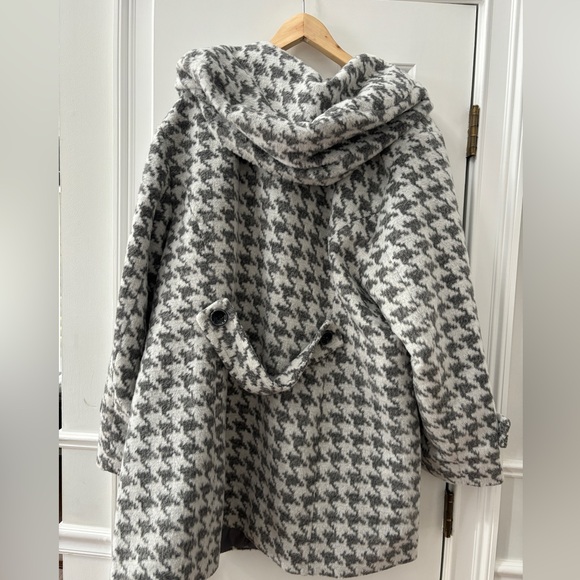 Catherine’s 3X Houndstooth Lined Winter Coat - Picture 3 of 5